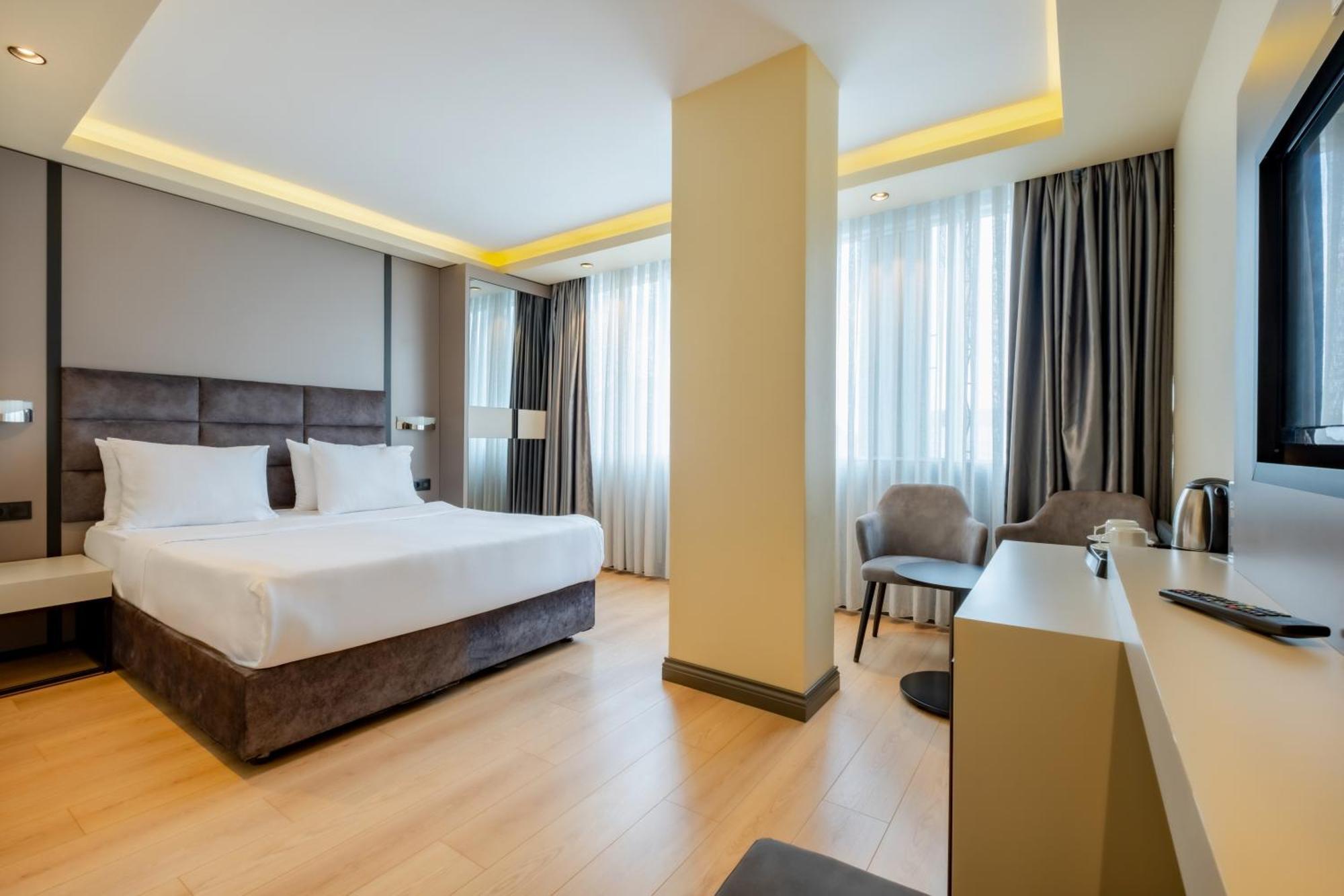 Frt Airlines Hotel - Istanbul Airport Arnavutkoy Bagian luar foto